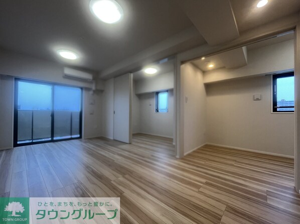 ワンルーフレジデンス亀戸の物件内観写真